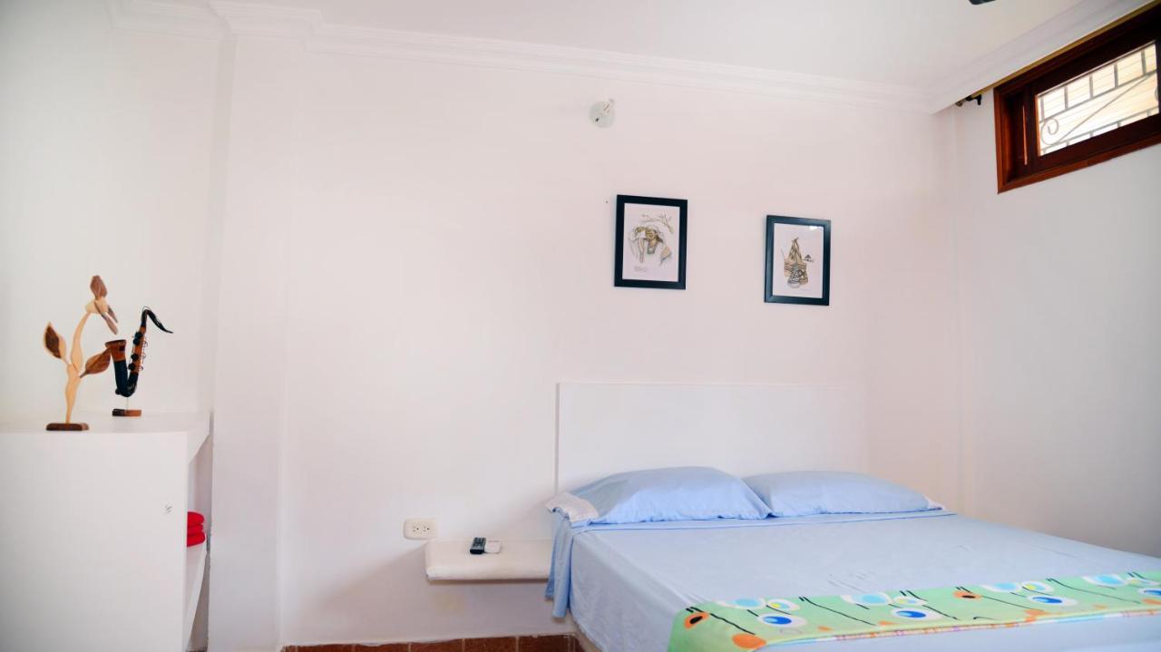 Hostal Dumbira Таганга Екстер'єр фото