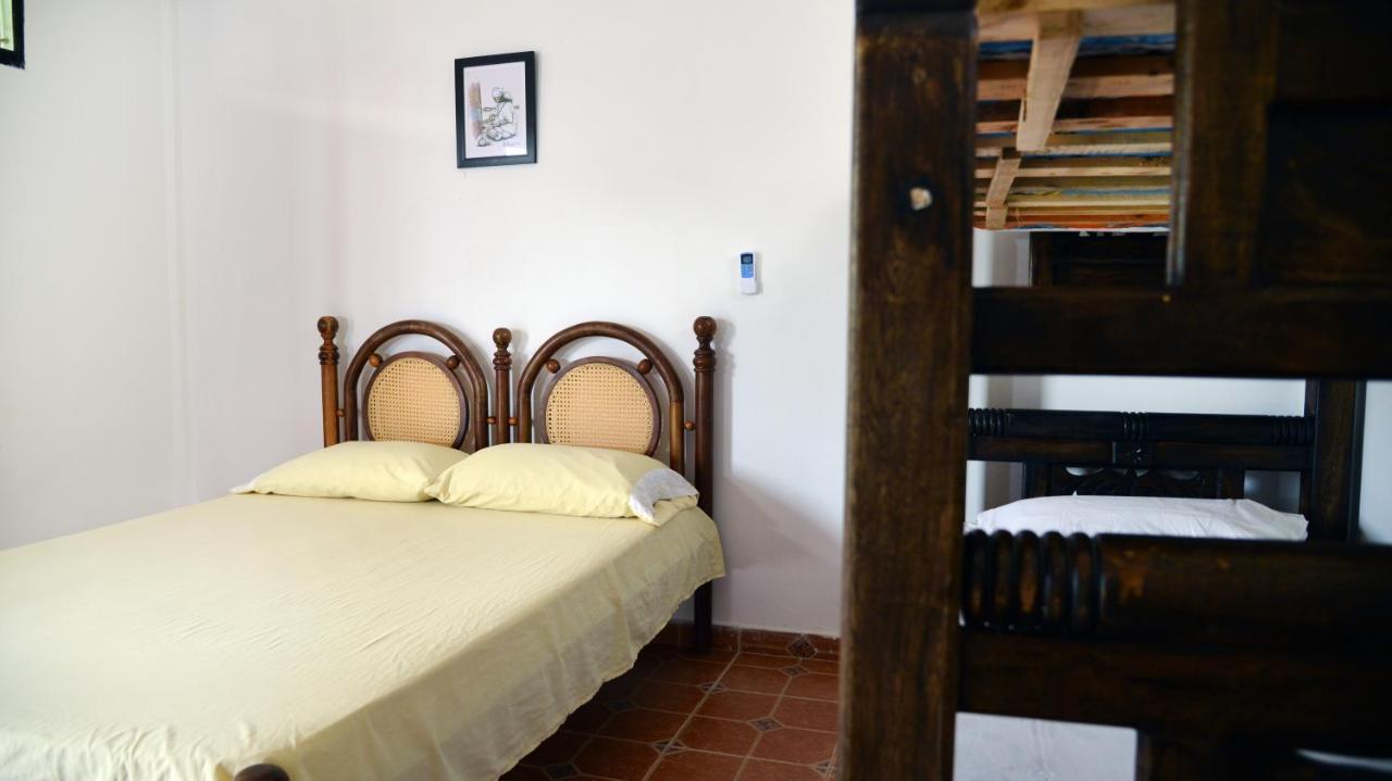 Hostal Dumbira Таганга Екстер'єр фото
