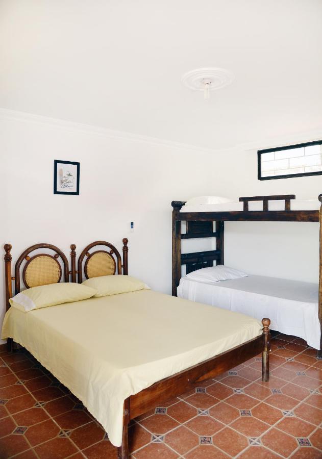 Hostal Dumbira Таганга Екстер'єр фото